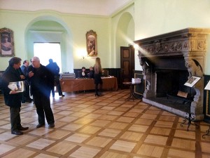 Na zdjęciu Witold Szczudłowski w rozmowie z redaktorem Andrzejem Plochem